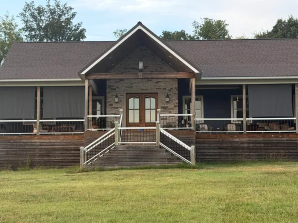 226 Feemster Dr, Marshall, AR 72650