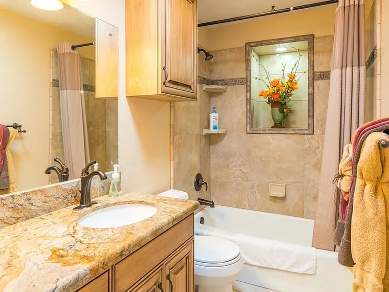 236 S Aileen Way — Photo 16