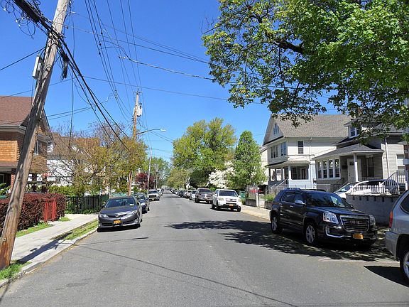 4th image of 161 Elm St