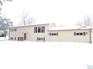 316 E 4th St, Crooks, SD 57020