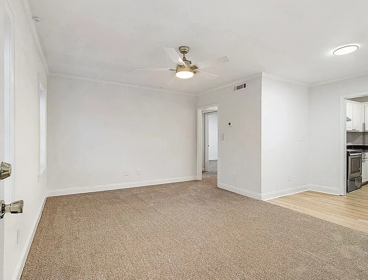 2 bed, 1000 sqft, $1,500 — Photo 4