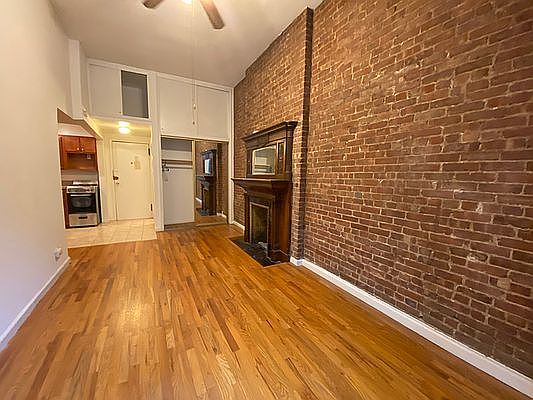 3rd image of 67 W 85th St APT 1A