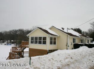 417 Harrington Rd, Delton, MI 49046