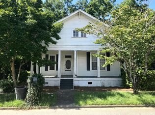 106 E Burch St, Hartford, AL 36344