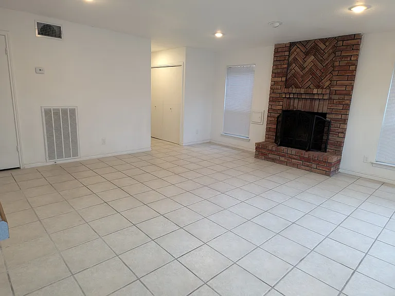9202 Proclamation Dr — Photo 7