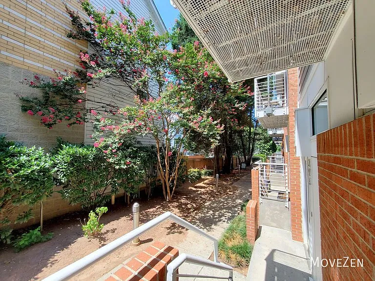 295 McDonald Ave — Photo 48