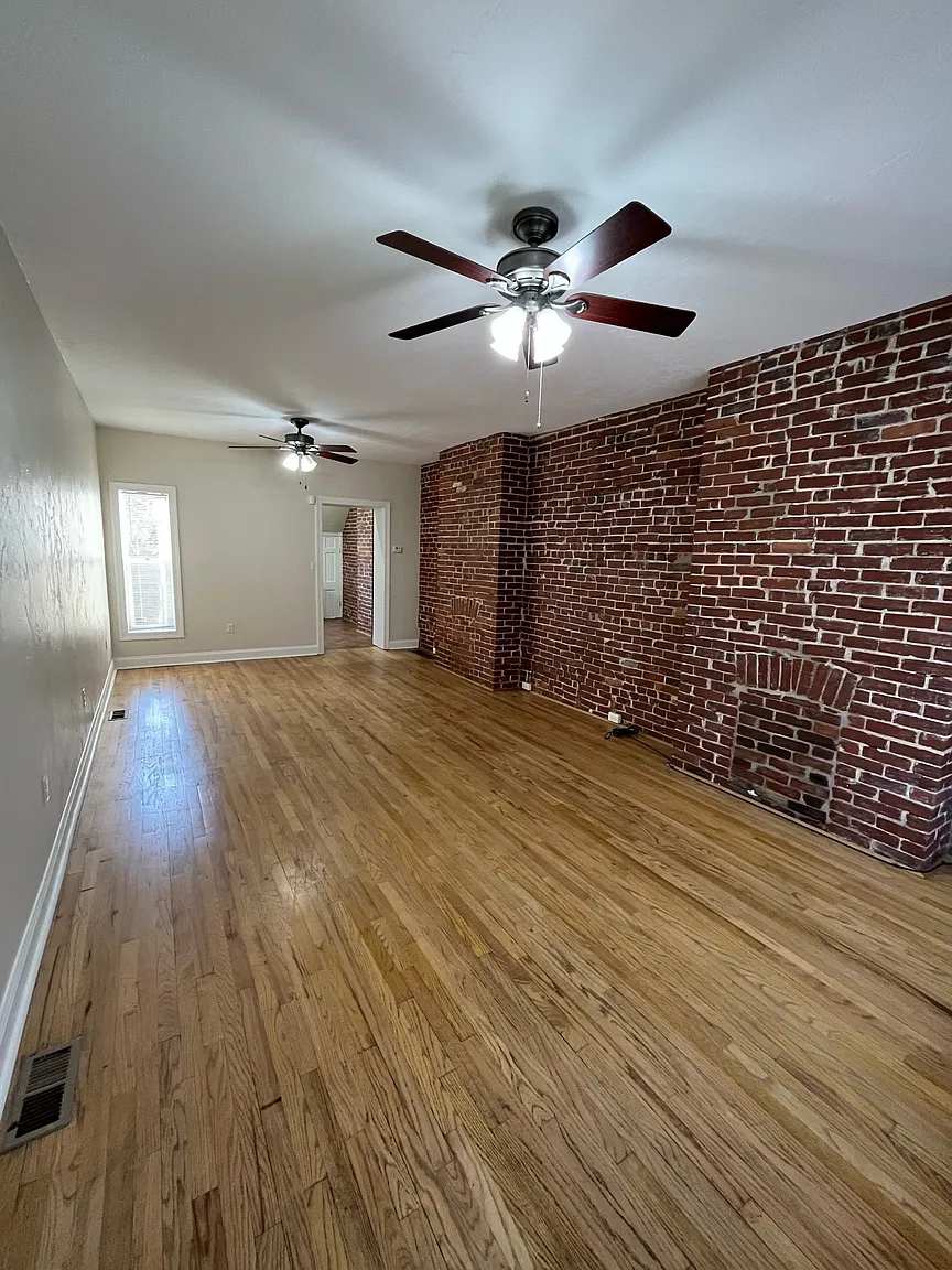 185 Lodi Way photo 1