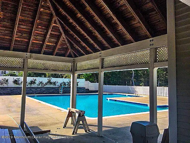 2 bed, 1044 sqft, $2,450 — Photo 3
