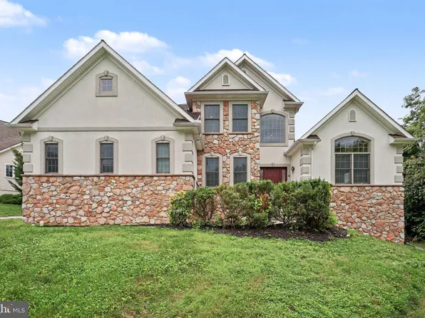 16 W Ridge Rd, Lititz, PA 17543