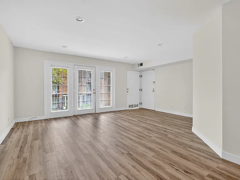 684 Quincy Bridge Ln #202 — Photo 5