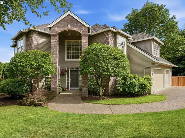 3390 Crescent Dr, West Linn, OR 97068