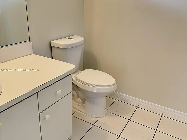 11810 NE 19th Dr #5 — Photo 6