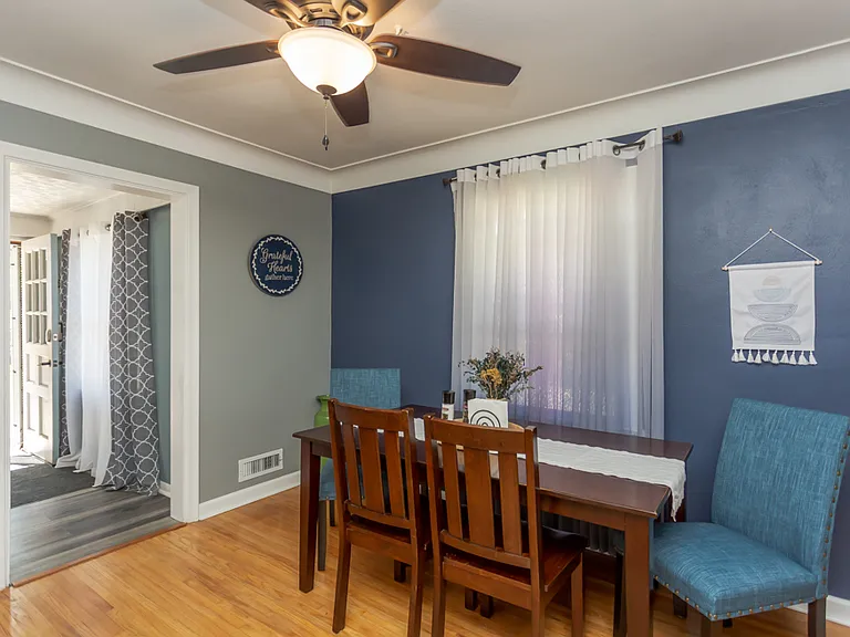 4243 Beverly Dr — Photo 14