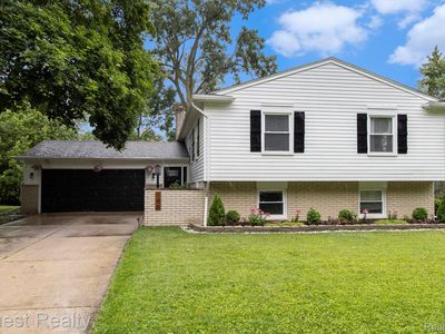 190 Scottsdale Dr, Troy, MI, 48084