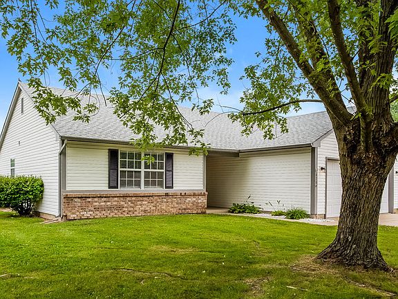3rd image of 6204 Glen Shire Ln