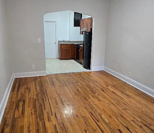 2nd image of 421 E 77th St APT 2A