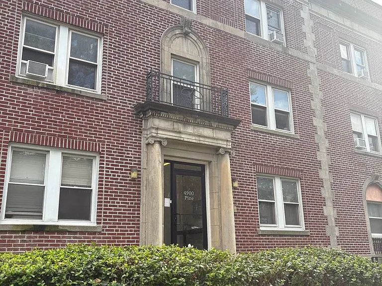 4900 Pine St — Photo 1
