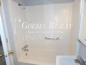 1 bed, 1.0 bath, 554 sqft, $595 — Photo 2