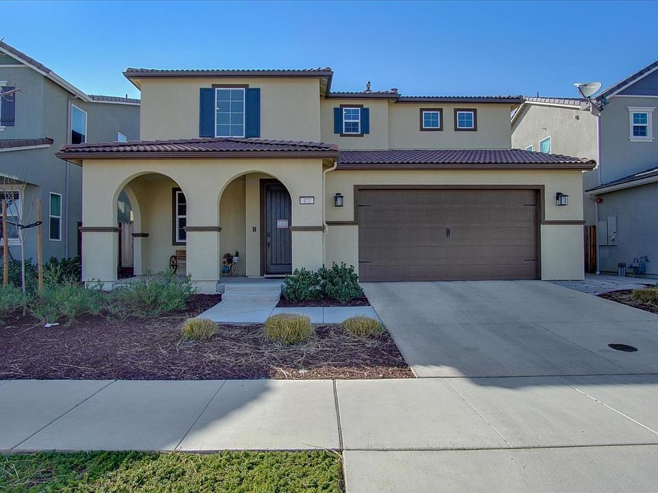 1st image of 472 Segovia Dr