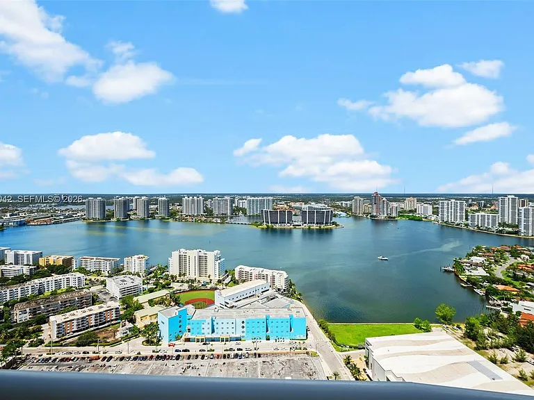 18201 Collins Ave #5201 — Photo 2