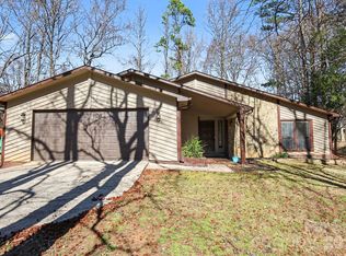 7341 Elwood Dr, Charlotte, NC 28227