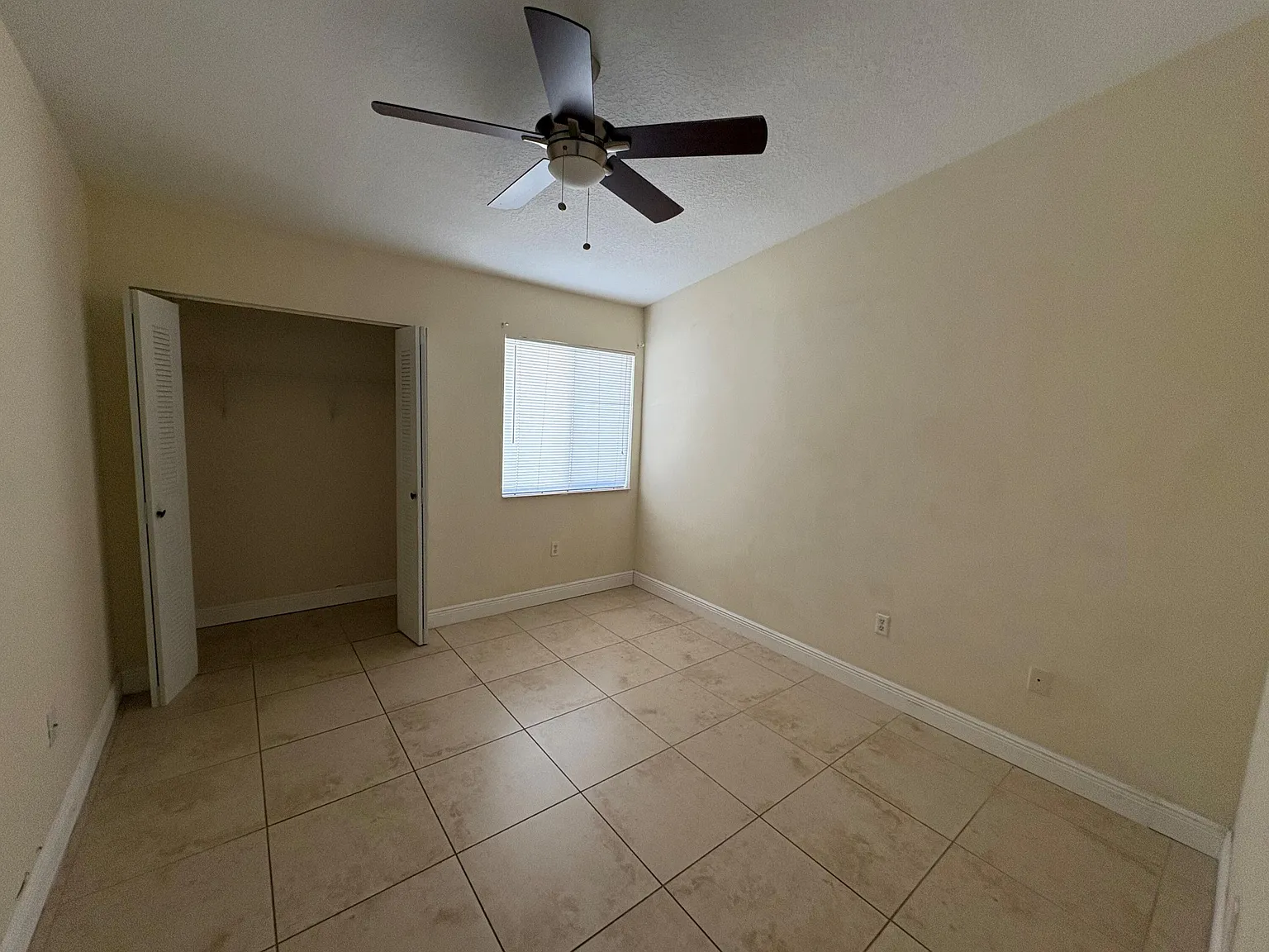 2 bed, 2.0 bath, 965 sqft, $1,950 — Photo 4