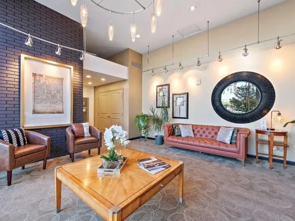 810 Matson Pl Unit 301, Cincinnati, OH 45204