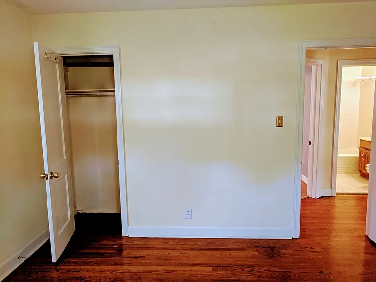 6405 Stuart Ave — Photo 9