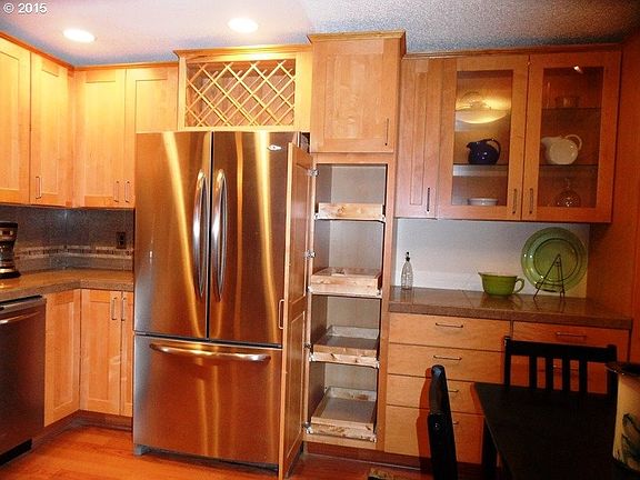 5th image of 804 NW 132nd St Unit 13-B