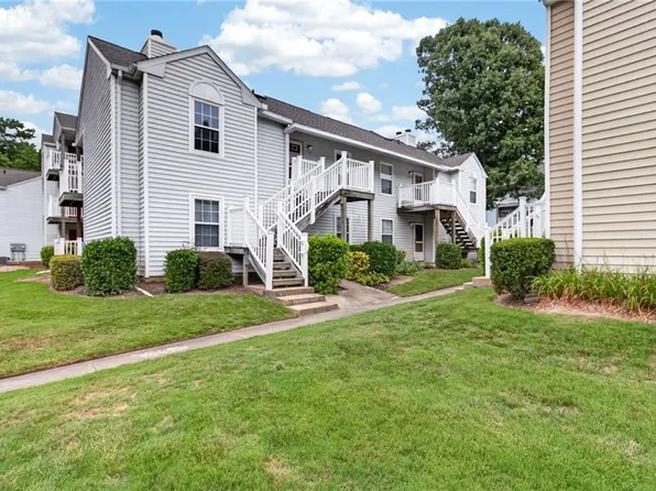 1323 Destination Ln, Virginia Beach, VA 23454