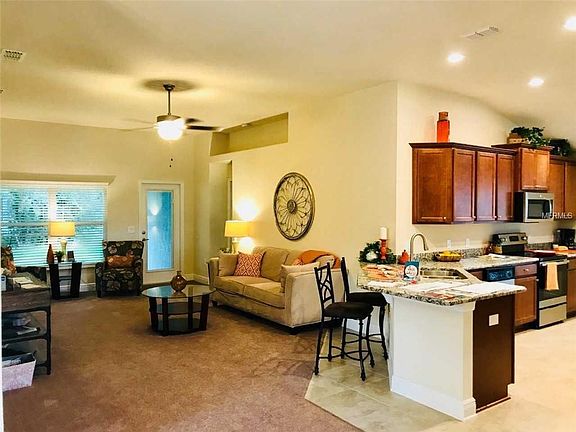 3rd image of 653 Meadow Pointe Dr