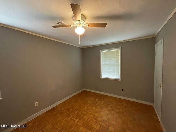 3rd image of 1617 E David Cir
