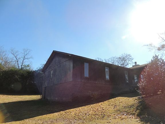 3rd image of 346 Georgia St