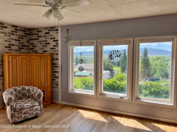 675 Pine St, Meeker, CO 81641
