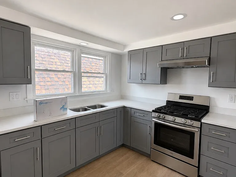 948 N Trumbull Ave #2 — Photo 7
