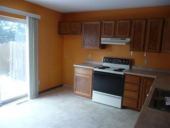 5th image of 806 N Thompson Dr Unit 1