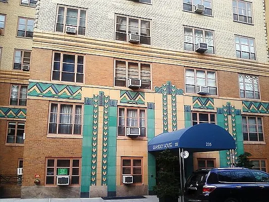 Sold by Corcoran | media 18