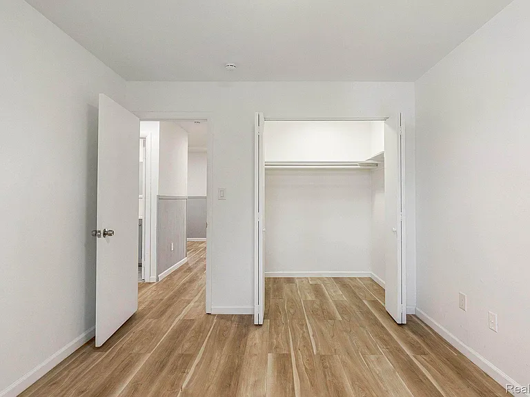 2475 S Commerce Rd #10 — Photo 26