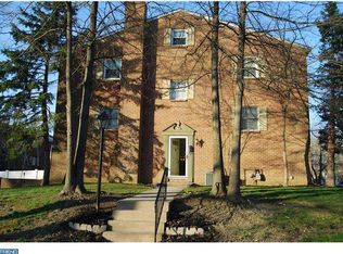 1423 S Collins Ct, Blackwood, NJ 08012