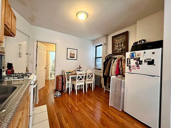 4th image of 409 E 74th St APT 2D