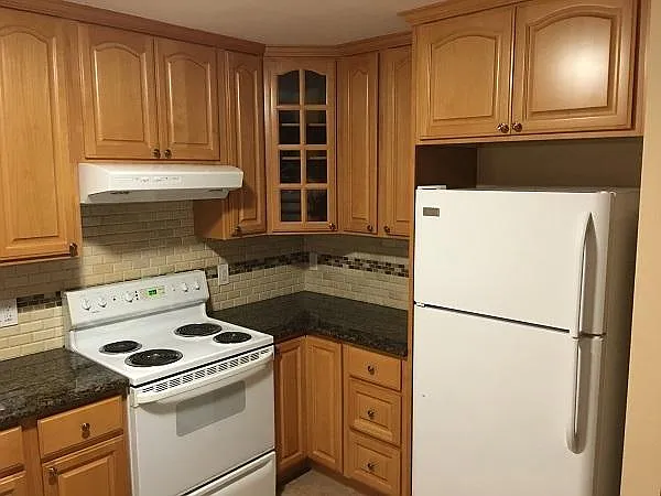 2 bed, 740 sqft, $2,950 — Photo 4