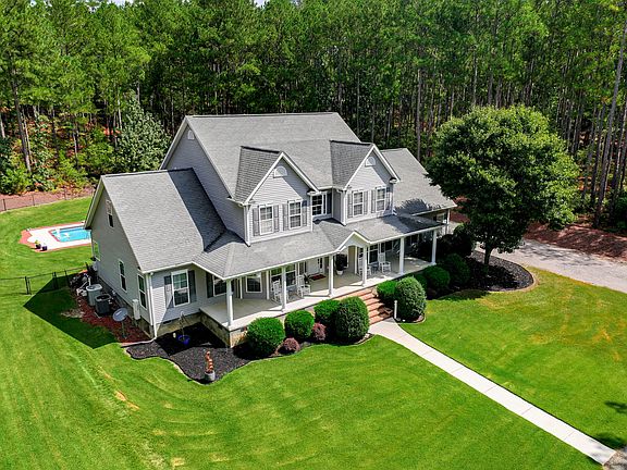 3rd image of 587 Boyd Pond Rd