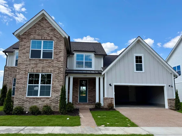 10322 Ashlyn Ln S, Collierville, TN 38017