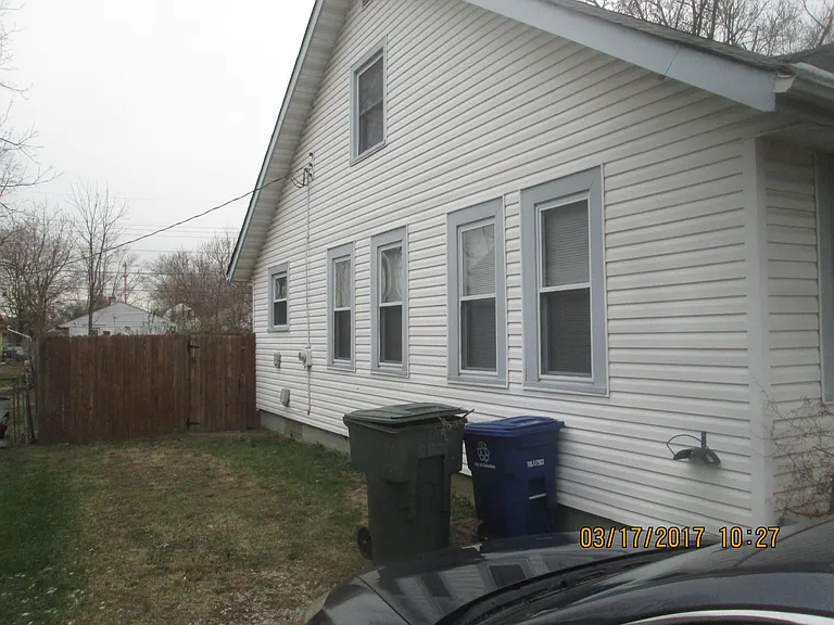 2855 Melva Ave — Photo 3