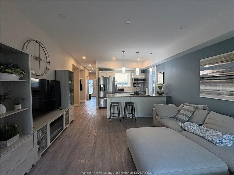 550 Sandison St #71 — Photo 12