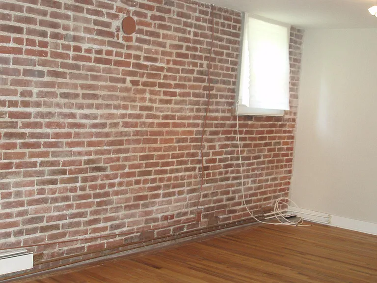 3226 Bryant St — Photo 17