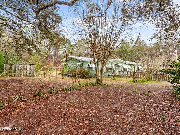 3rd image of 215 COUNTRY LIVING Circle