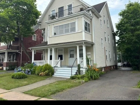 25 Fairview St #27A, West Hartford, CT 06119