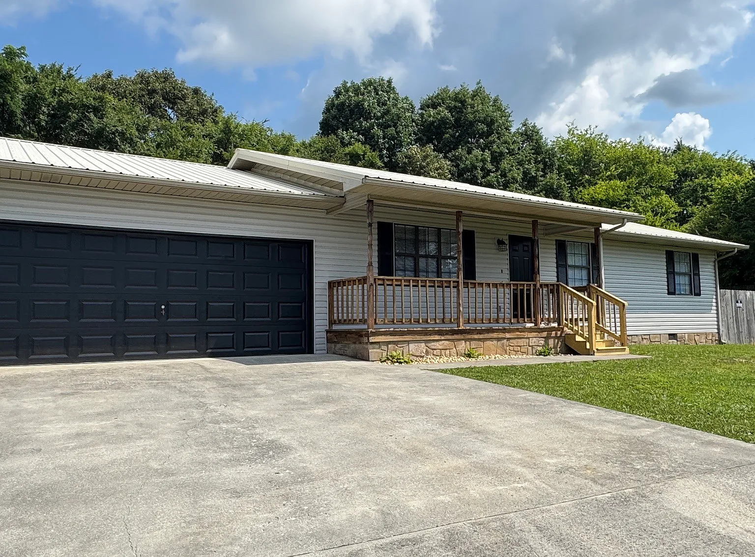 212 Tellico Avenue - 1 — Photo 1