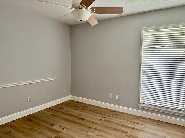 3031 Windmill St — Photo 4